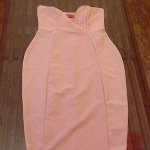 Strapless body dress